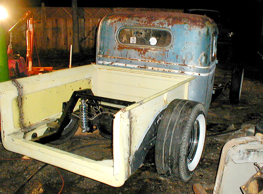 10 January 2006.
Time to get this thing out the birthing canal and take it for a spin.