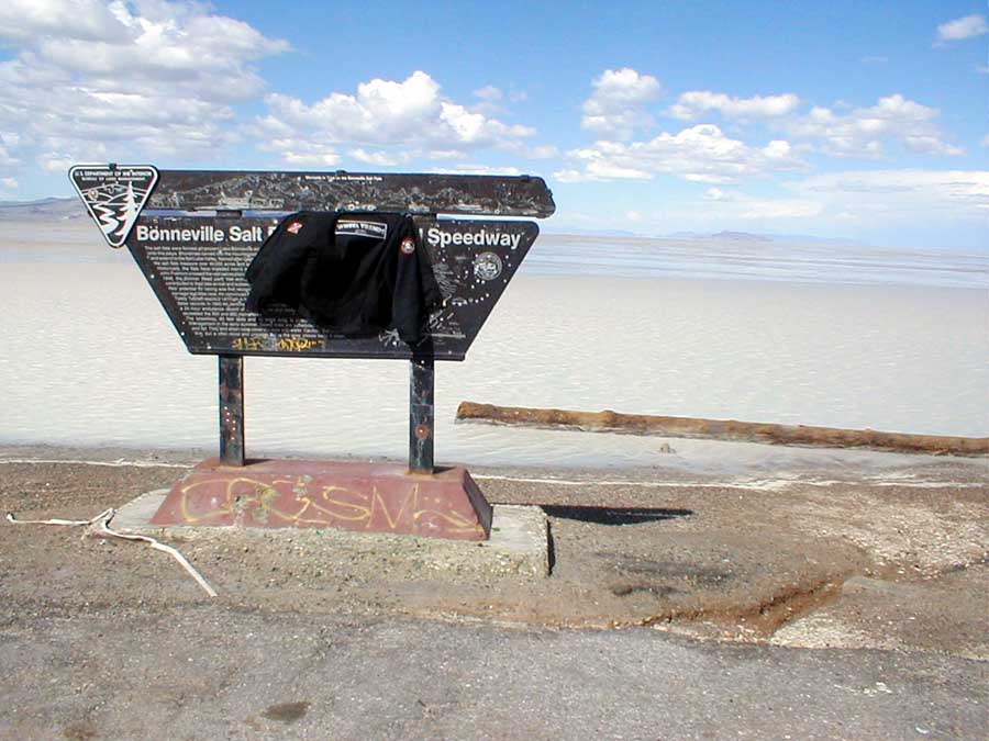 Wheel Tramps at Bonneville.
23 April 2004