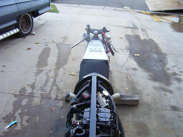 Gauge on top of the engine is for fuel pressure.