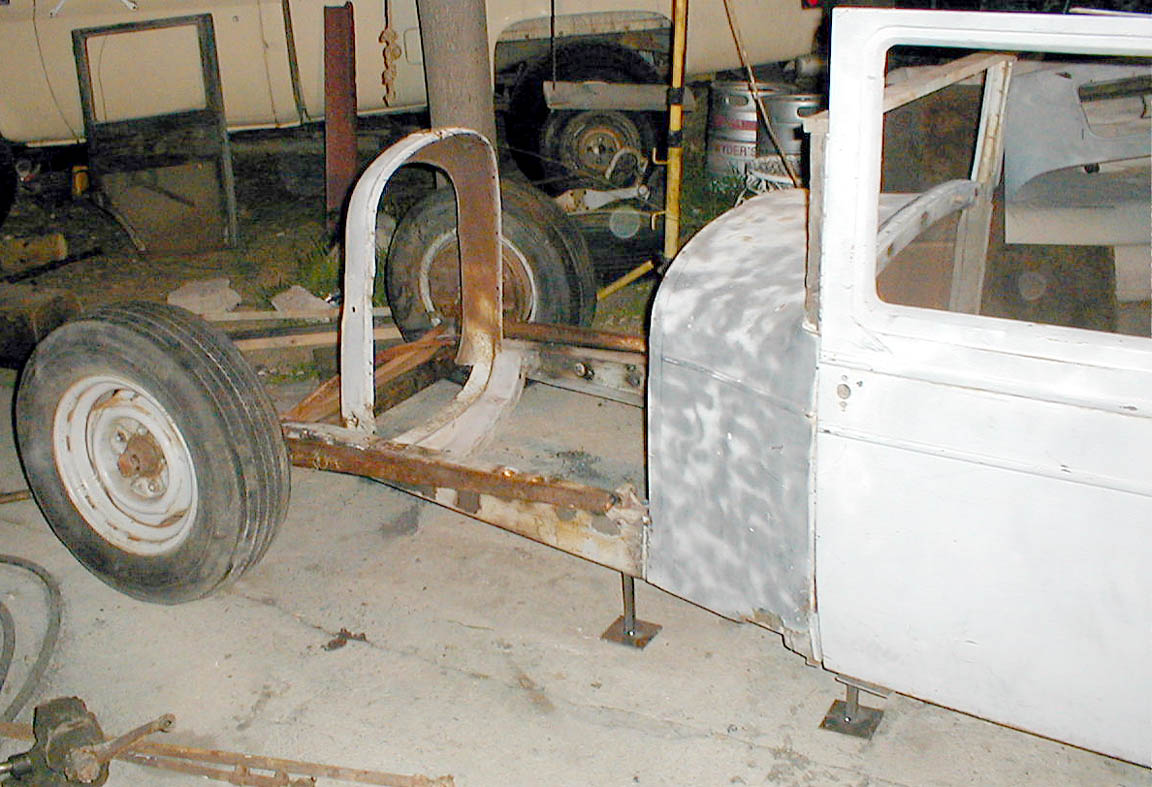 Radius rod detail.