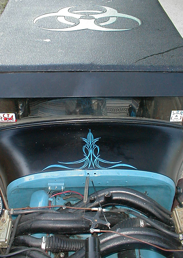 New striping from my favorite pinstriper, Jake Zachry. 