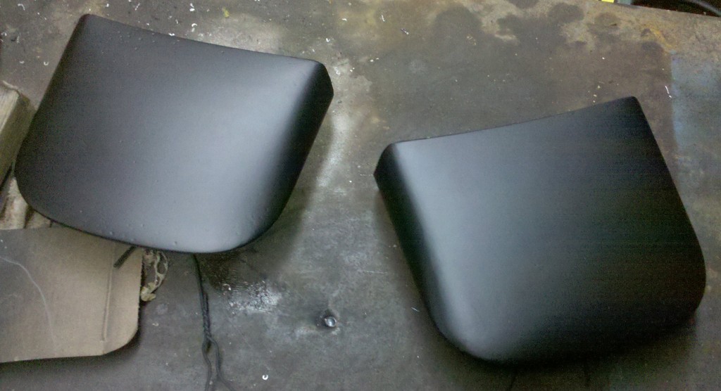 Scoops finally done. The left one is the rough one. They're much more similar now after several primer/sand cycles.