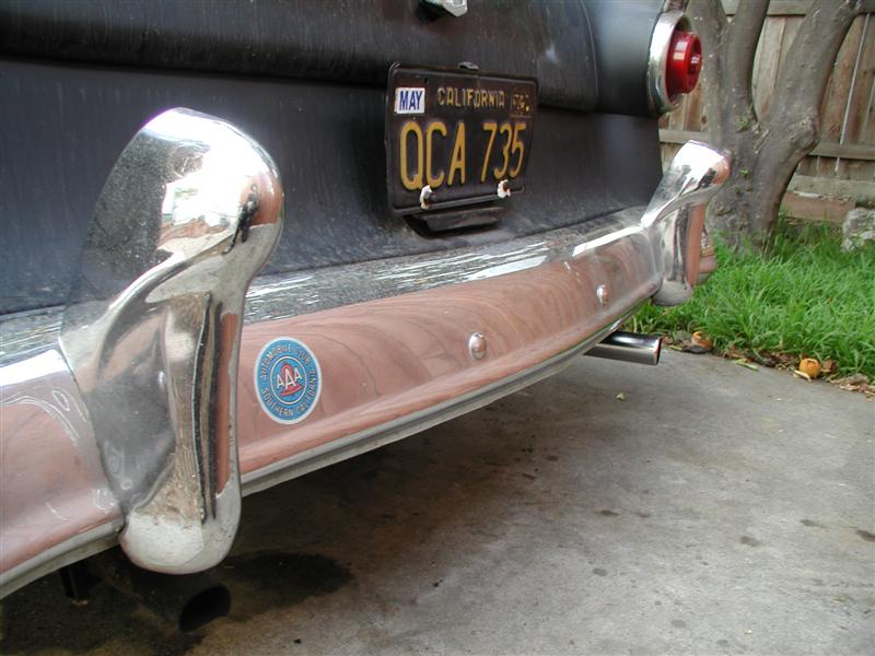 The rear bumper is surprisingly straight.