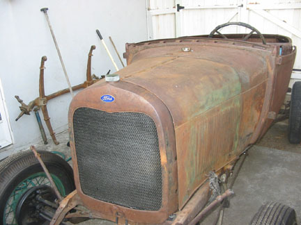 Also has original honeyconb radiator that doesn't leak either. 