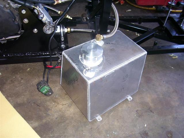Fuel tank.