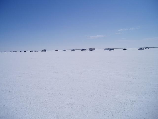 After tghe driver's meeting, all support vehicles drove the course.