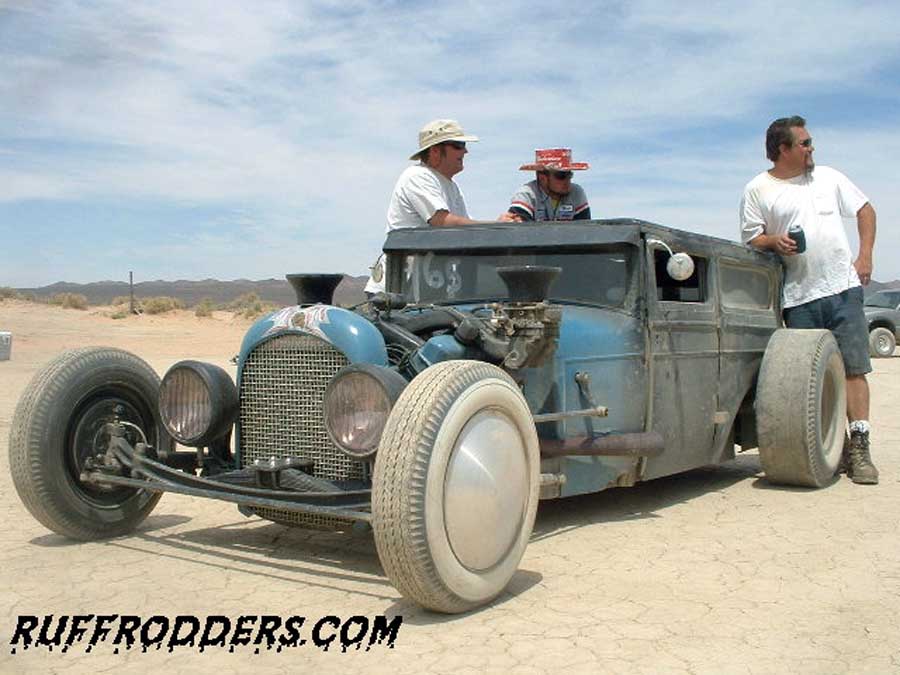 Thanks to our buddies at ruffrodders.com, I've got some photos of the June 2004 SCTA trip.