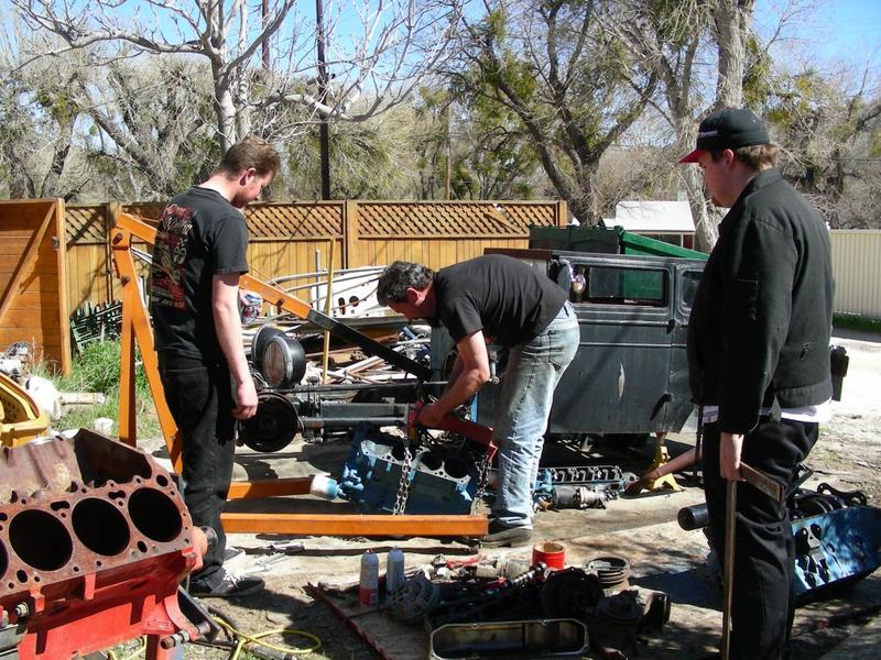 Big Block Mopars everywhere!
Gettin' kinda hard to keep calling myself 'a Chevy guy'.