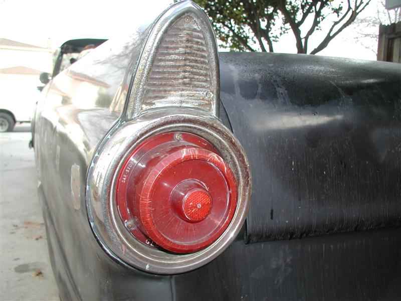 Yeah it's rusty, sure it's cracked, but she's begging for Blue Dots.