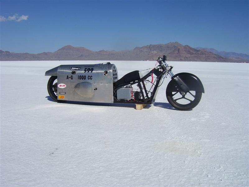 Scoop done, ready to make a pass.