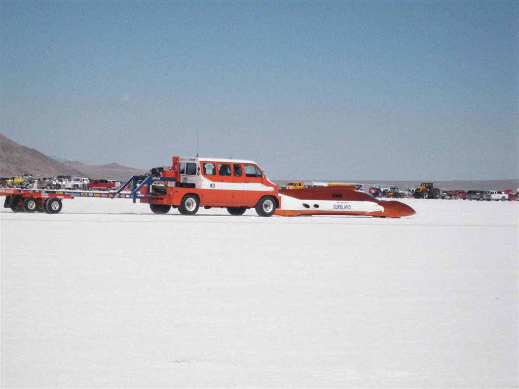JCB push tractor in the background.